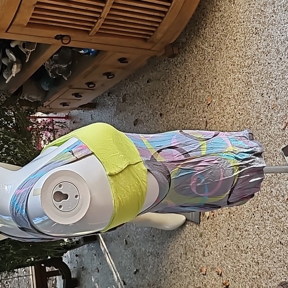 O'stin Studio sports top with jogger bra colorful abstract size small - Picture 3 of 6